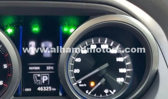 Used Toyota Land Cruiser Prado 150 Series Facelift 2, 2.8 l, 2017 in Dubai by Alhamd Motors, Black color. Japanese Specs | AUTO.AE