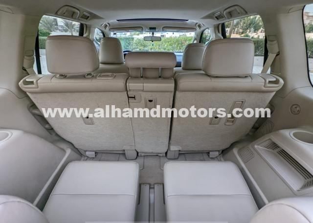 Used Toyota Land Cruiser Prado 150 Series Facelift 2, 4.0 l, 2019 in Dubai by Alhamd Motors, Grey color. Other | AUTO.AE