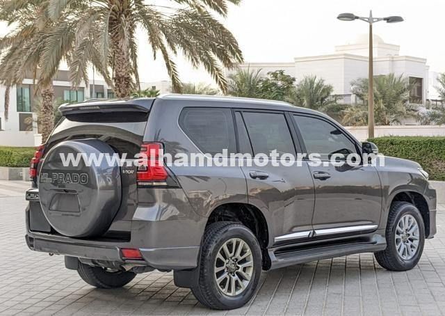 Used Toyota Land Cruiser Prado 150 Series Facelift 2, 4.0 l, 2019 in Dubai by Alhamd Motors, Grey color. Other | AUTO.AE