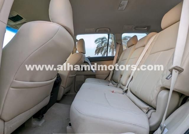Подержанный Toyota Land Cruiser Prado 150 Series Рестайлинг 2, 2.7 л, 2019 в Дубае от Alhamd Motors Черный цвет. Other | AUTO.AE