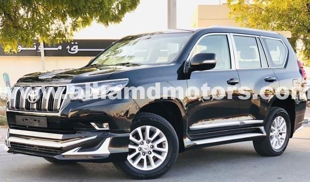 Подержанный Toyota Land Cruiser Prado 150 Series Рестайлинг 1, 2.8 л, 2016 в Дубае от Alhamd Motors Черный цвет. Other | AUTO.AE