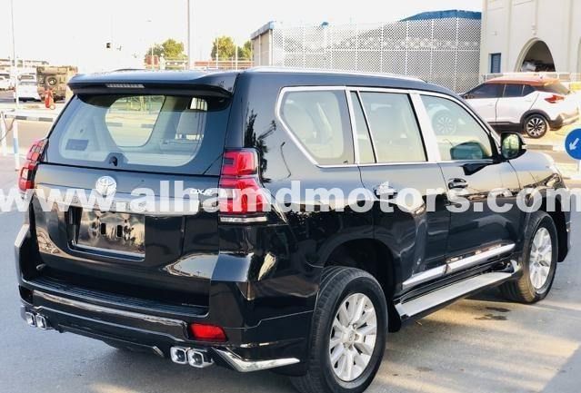 Подержанный Toyota Land Cruiser Prado 150 Series Рестайлинг 1, 2.8 л, 2016 в Дубае от Alhamd Motors Черный цвет. Other | AUTO.AE
