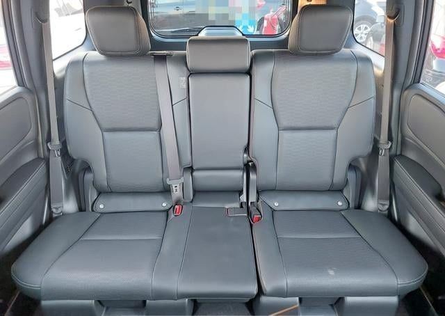 Used Toyota Land Cruiser Prado 250 Series, 2.7 l, 2024 in Dubai by Alhamd Motors, White color. Other | AUTO.AE