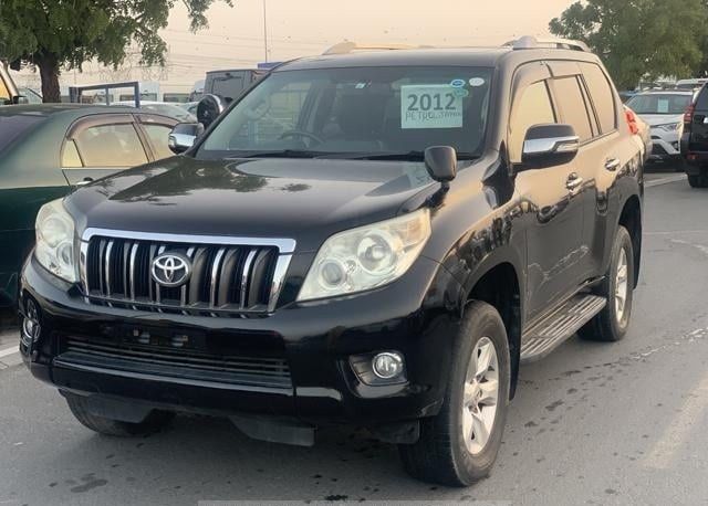 Подержанный Toyota Land Cruiser Prado 150 Series, 2.7 л, 2011 в Дубае от Alhamd Motors Черный цвет. Японская | AUTO.AE