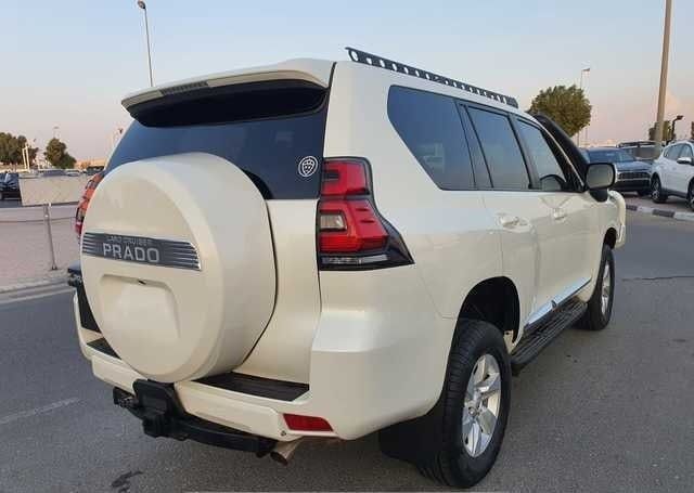 Подержанный Toyota Land Cruiser Prado 150 Series Рестайлинг 2, 2.8 л, 2018 в Дубае от Alhamd Motors Белый цвет. Other | AUTO.AE