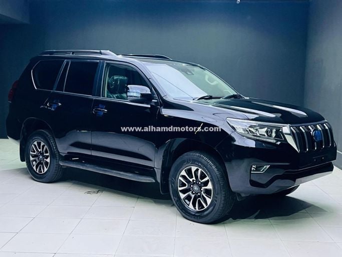 Used Toyota Land Cruiser Prado 150 Series Facelift 2, 2.8 l, 2019 in Dubai by Alhamd Motors, Black color. Other | AUTO.AE