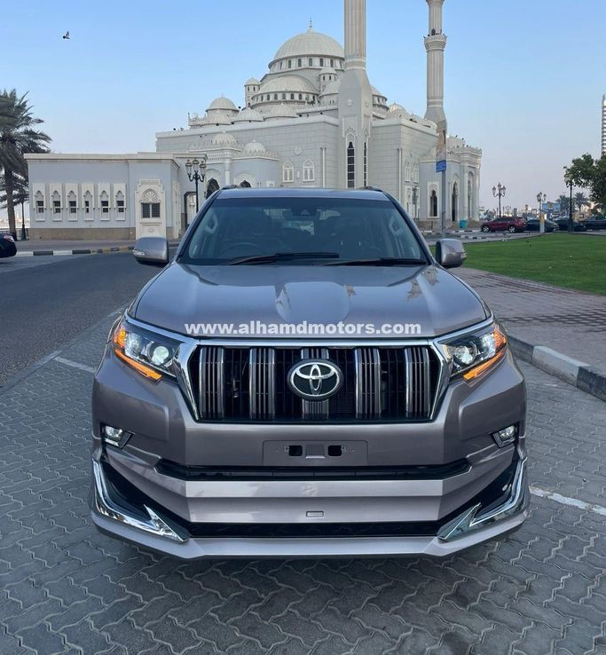 Used Toyota Land Cruiser Prado 150 Series Facelift 3, 2.8 l, 2023 in Dubai by Alhamd Motors, Brown color. Other | AUTO.AE