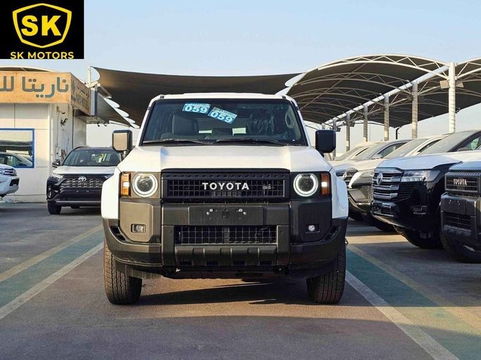 Новый Toyota Land Cruiser Prado 250 Series, 2.8 л, 2024 в Дубае от SK Motors Белый цвет. GCC | AUTO.AE