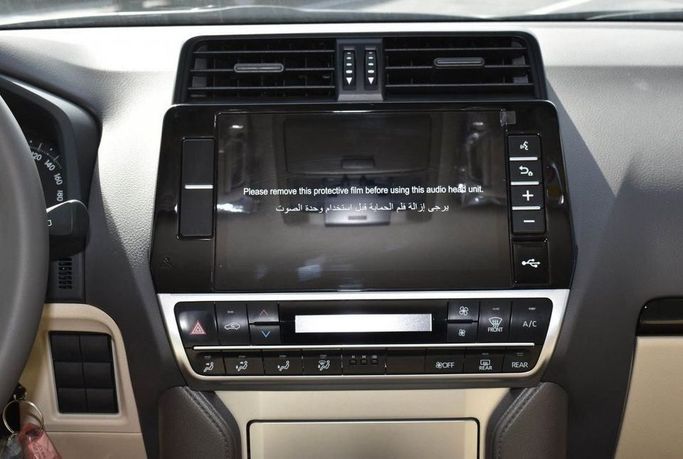 Новый Toyota Land Cruiser Prado 150 Series Рестайлинг 3, 2.7 л, 2023 в Дубае от Najem Motors Белый цвет. GCC | AUTO.AE