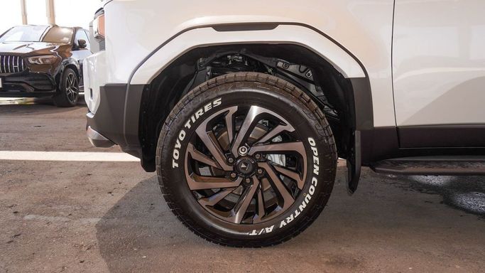 Новый Toyota Land Cruiser Prado 250 Series, 2.7 л, 2025 в Дубае от Ibitisam Motors Белый цвет.  | AUTO.AE