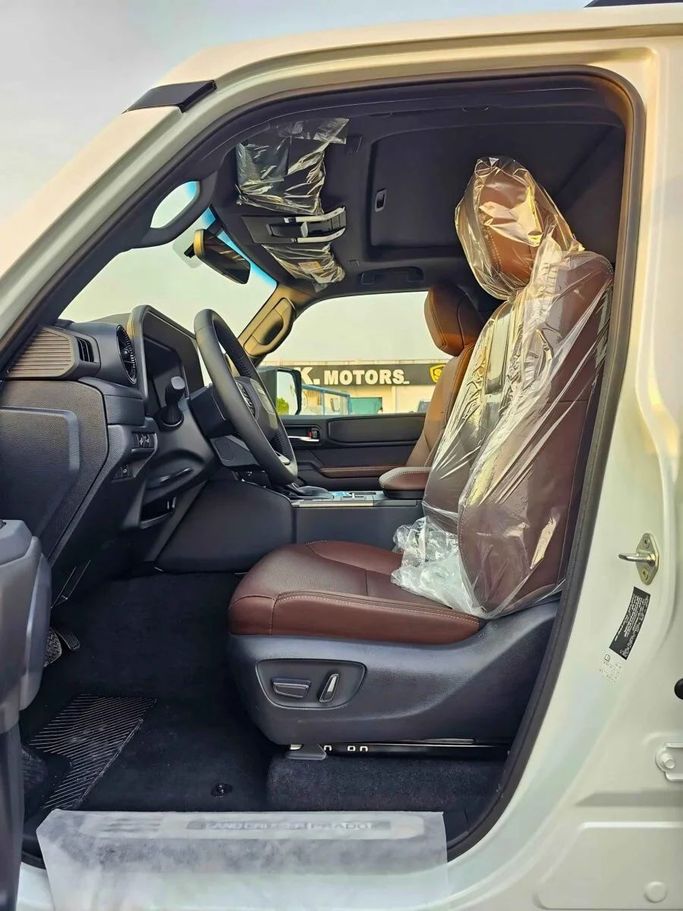 Новый Toyota Land Cruiser Prado 250 Series, 2.8 л, 2025 в Дубае от SK Motors Белый цвет. Other | AUTO.AE