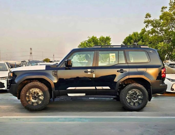 Новый Toyota Land Cruiser Prado 250 Series, 2.4 л, 2025 в Дубае от SK Motors Черный цвет. Other | AUTO.AE