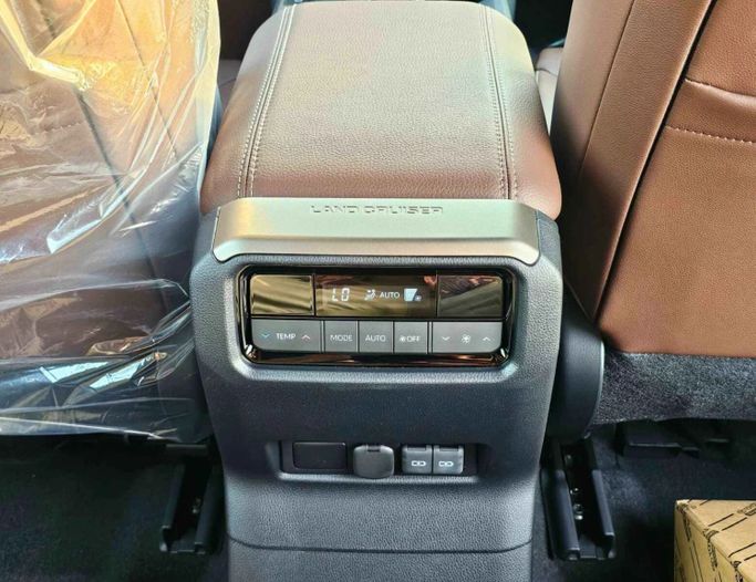 Новый Toyota Land Cruiser Prado 250 Series, 2.4 л, 2024 в Дубае от SK Motors Черный цвет. Other | AUTO.AE