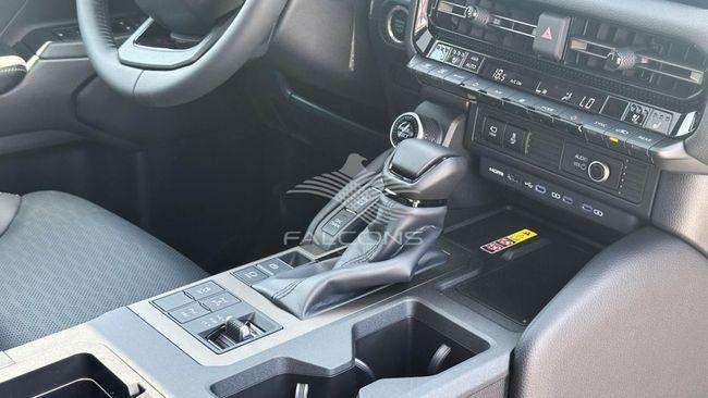 Новый Toyota Land Cruiser Prado 250 Series, 2.8 л, 2024 в Дубае от Falcons GT Motors FZCO Белый цвет. Европейская | AUTO.AE