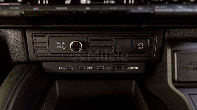 Новый Toyota Land Cruiser Prado 250 Series, 2.7 л, 2025 в Дубае от Milele Черный цвет. Other | AUTO.AE