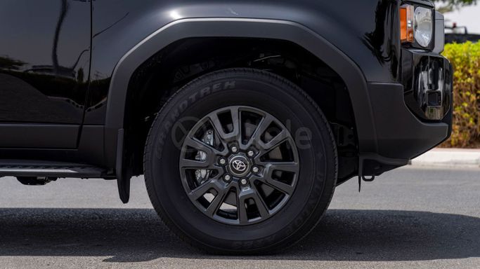 Новый Toyota Land Cruiser Prado 250 Series, 2.8 л, 2025 в Дубае от Milele Черный цвет. Other | AUTO.AE