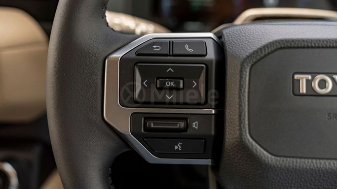 Новый Toyota Land Cruiser Prado 250 Series, 2.8 л, 2025 в Дубае от Milele Черный цвет. Other | AUTO.AE