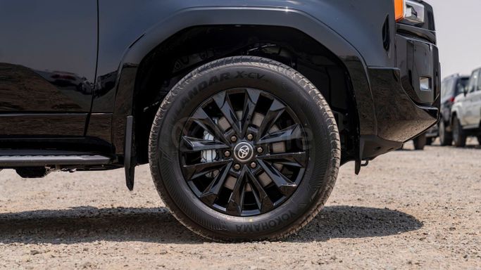 Новый Toyota Land Cruiser Prado 250 Series, 2.8 л, 2025 в Дубае от Milele Черный цвет. Other | AUTO.AE