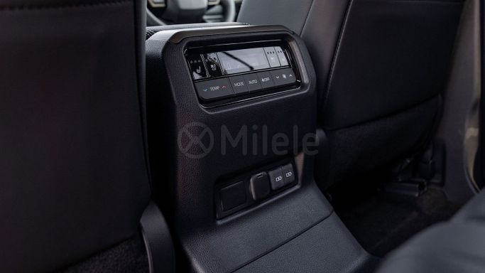 Новый Toyota Land Cruiser Prado 250 Series, 2.8 л, 2025 в Дубае от Milele Бронзовый цвет. Other | AUTO.AE