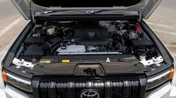 Новый Toyota Land Cruiser Prado 250 Series, 2.8 л, 2025 в Дубае от Milele Белый цвет. Other | AUTO.AE