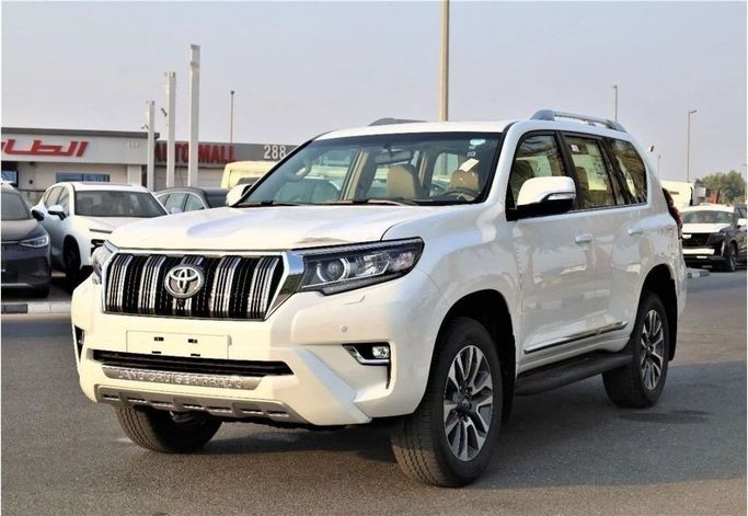 Новый Toyota Land Cruiser Prado 150 Series Рестайлинг 3, 4.0 л, 2023 в Дубае от Top Euro Cars Белый цвет.  | AUTO.AE