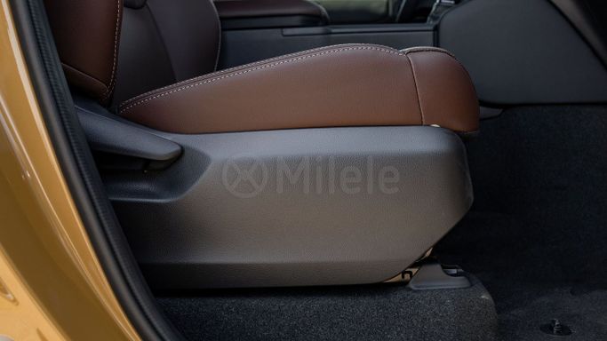 Новый Toyota Land Cruiser Prado 150 Series Рестайлинг 3, 2.8 л, 2024 в Дубае от Milele Желтый цвет. Other | AUTO.AE