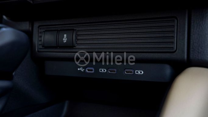 Новый Toyota Land Cruiser Prado 250 Series, 2.8 л, 2025 в Дубае от Milele Бронзовый цвет. Other | AUTO.AE