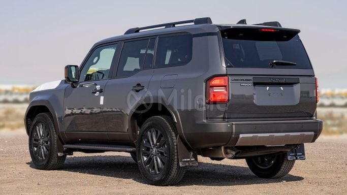 Новый Toyota Land Cruiser Prado 250 Series, 2.4 л, 2025 в Дубае от Milele Серый цвет. Other | AUTO.AE