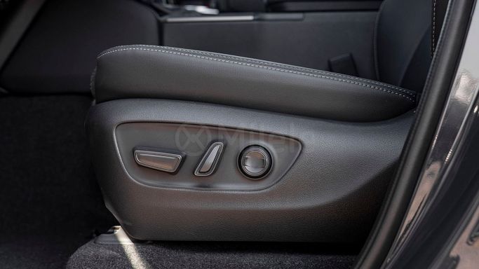 Новый Toyota Land Cruiser Prado 250 Series, 2.4 л, 2025 в Дубае от Milele Серый цвет. Other | AUTO.AE