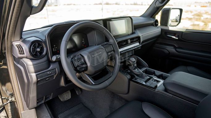 Новый Toyota Land Cruiser Prado 250 Series, 2.7 л, 2025 в Дубае от Milele Черный цвет. Other | AUTO.AE