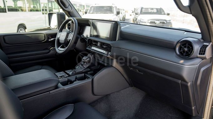 Новый Toyota Land Cruiser Prado 250 Series, 2.7 л, 2025 в Дубае от Milele Черный цвет. Other | AUTO.AE