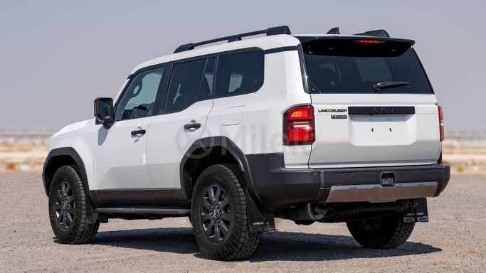 Новый Toyota Land Cruiser Prado 250 Series, 2.8 л, 2024 в Дубае от Milele Белый цвет. Other | AUTO.AE