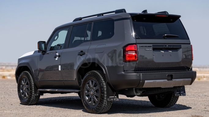 Новый Toyota Land Cruiser Prado 250 Series, 2.8 л, 2024 в Дубае от Milele Серый цвет. Other | AUTO.AE