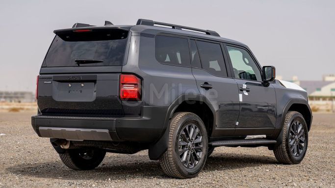 Новый Toyota Land Cruiser Prado 250 Series, 2.8 л, 2025 в Дубае от Milele Серый цвет. Other | AUTO.AE