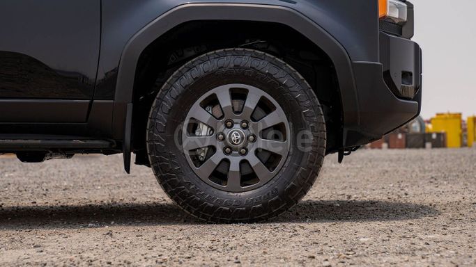 Новый Toyota Land Cruiser Prado 250 Series, 2.8 л, 2024 в Дубае от Milele Черный цвет. Other | AUTO.AE