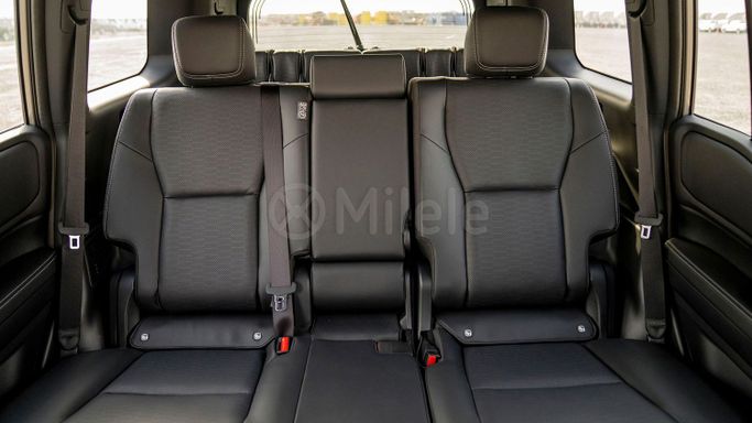 Новый Toyota Land Cruiser Prado 250 Series, 2.4 л, 2024 в Дубае от Milele Бежевый цвет. Other | AUTO.AE