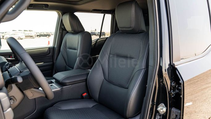 Новый Toyota Land Cruiser Prado 250 Series, 2.8 л, 2024 в Дубае от Milele Черный цвет. Other | AUTO.AE