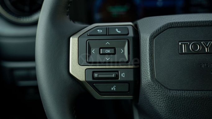 Новый Toyota Land Cruiser Prado 250 Series, 2.4 л, 2024 в Дубае от Milele Черный цвет. Other | AUTO.AE