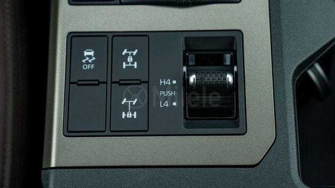 Новый Toyota Land Cruiser Prado 250 Series, 2.4 л, 2024 в Дубае от Milele Черный цвет. Other | AUTO.AE