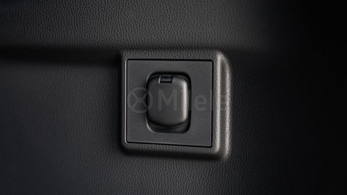 Новый Toyota Land Cruiser Prado 250 Series, 2.4 л, 2024 в Дубае от Milele Белый цвет. Other | AUTO.AE