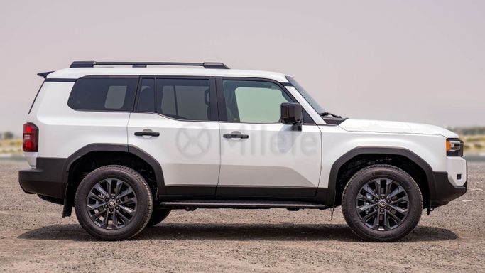 Новый Toyota Land Cruiser Prado 250 Series, 2.4 л, 2024 в Дубае от Milele Белый цвет. Other | AUTO.AE