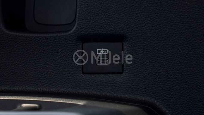 Новый Toyota Land Cruiser Prado 250 Series, 2.7 л, 2024 в Дубае от Milele Бронзовый цвет. Other | AUTO.AE