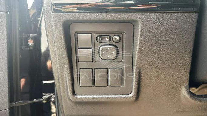 Новый Toyota Land Cruiser Prado 150 Series Рестайлинг 3, 2.7 л, 2023 в Дубае от Falcons GT Motors FZCO Черный цвет. Other | AUTO.AE