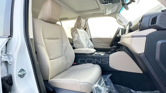 Новый Toyota Land Cruiser Prado 250 Series, 2.7 л, 2024 в Дубае от Falcons GT Motors FZCO Белый цвет. Other | AUTO.AE