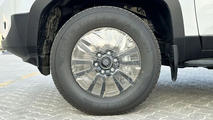 Новый Toyota Land Cruiser Prado 250 Series, 2.7 л, 2024 в Дубае от Falcons GT Motors FZCO Белый цвет. Other | AUTO.AE