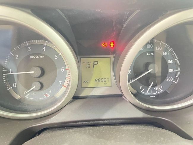 Used Toyota Land Cruiser Prado 150 Series, 4.0 l, 2012 in Dubai by Gulf Motors, White color. GCC Specs | AUTO.AE