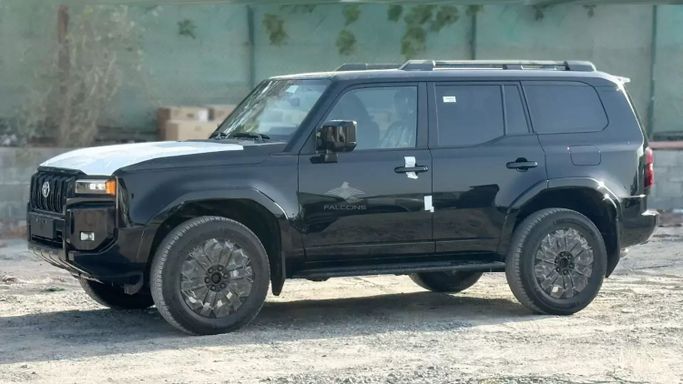 Новый Toyota Land Cruiser Prado 250 Series, 2.8 л, 2025 в Дубае от Falcons GT Motors FZCO Черный цвет. Other | AUTO.AE