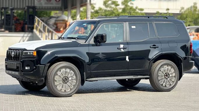 Новый Toyota Land Cruiser Prado 250 Series, 2.4 л, 2025 в Дубае от Falcons GT Motors FZCO Черный цвет. Other | AUTO.AE