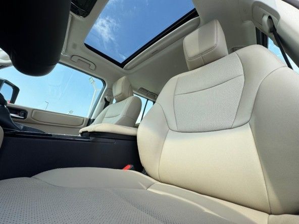 Новый Toyota Land Cruiser Prado 250 Series, 2.7 л, 2024 в Дубае от Titanum Cars Черный цвет. Европейская | AUTO.AE