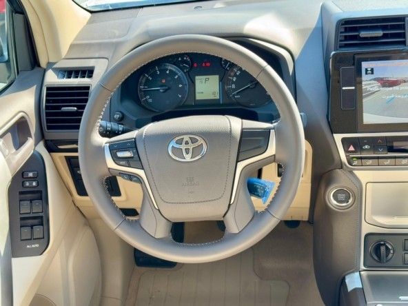 Новый Toyota Land Cruiser Prado 150 Series Рестайлинг 3, 4.0 л, 2023 в Дубае от Titanum Cars Белый цвет. Other | AUTO.AE